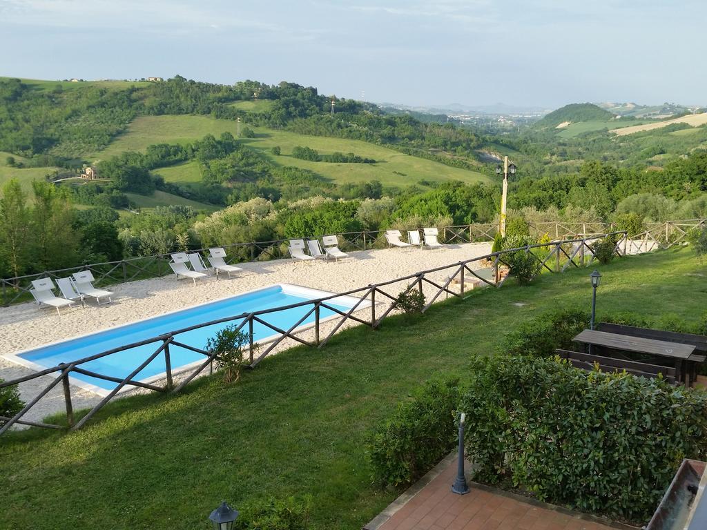 Agriturismo Tre Querce Penna San Giovanni المظهر الخارجي الصورة